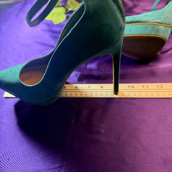 📌JustFab Turquoise Pointed Toe Suede 5.5 " High Heel Pumps with Ankle Straps - Picture 10 of 13